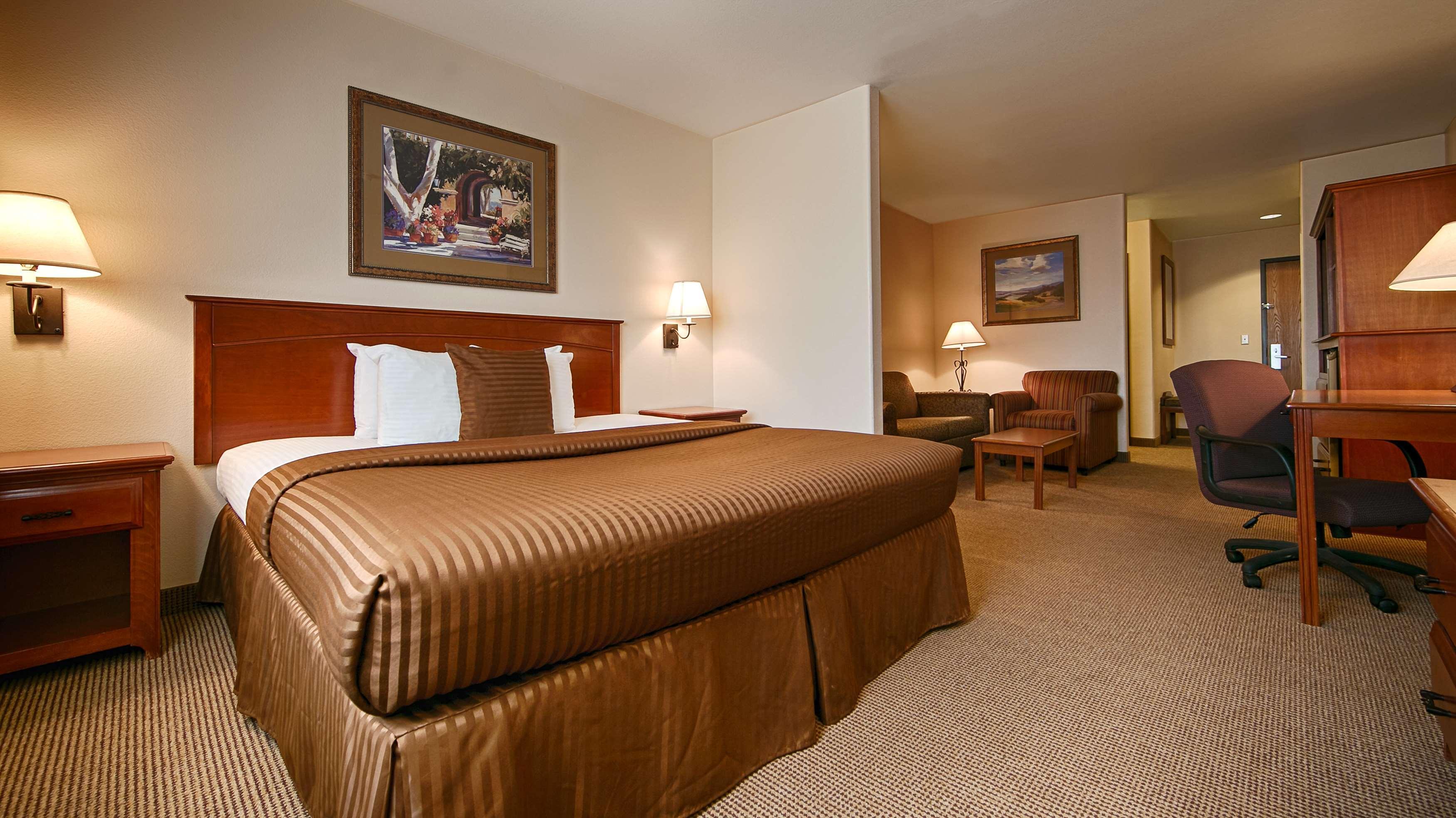 Best Western Territorial Inn And Suites Bloomfield Bagian luar foto