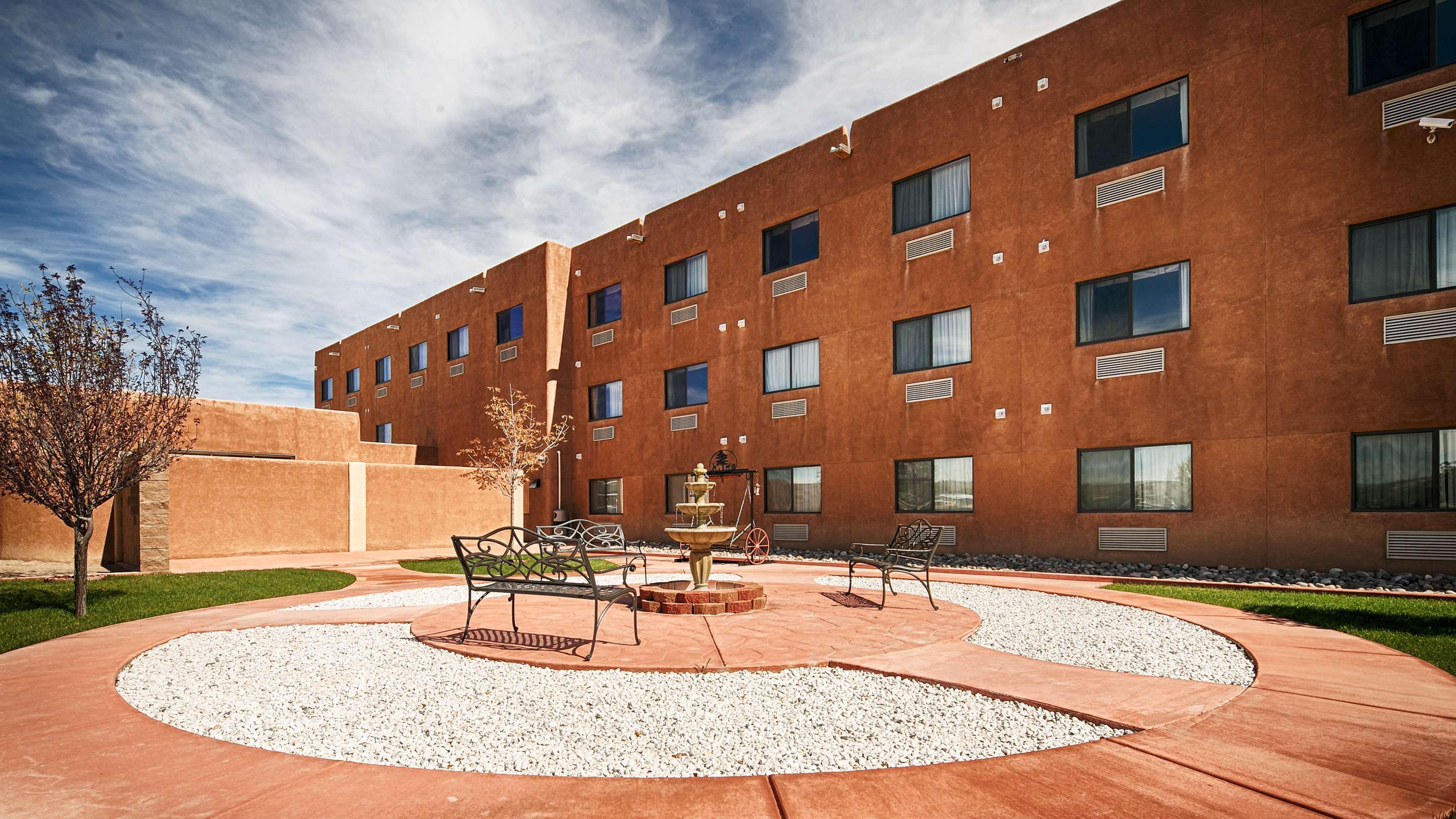 Best Western Territorial Inn And Suites Bloomfield Bagian luar foto