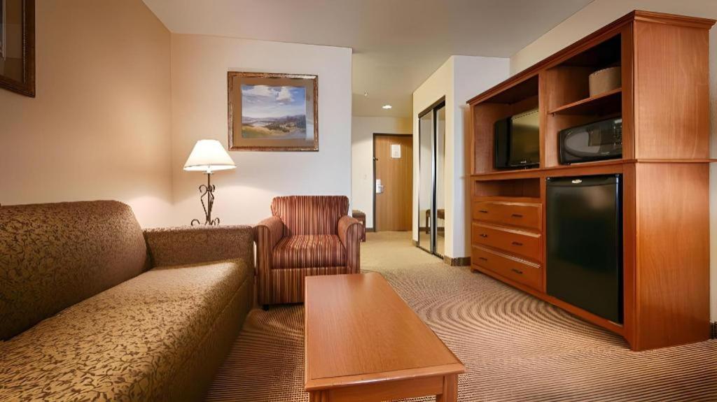 Best Western Territorial Inn And Suites Bloomfield Bagian luar foto